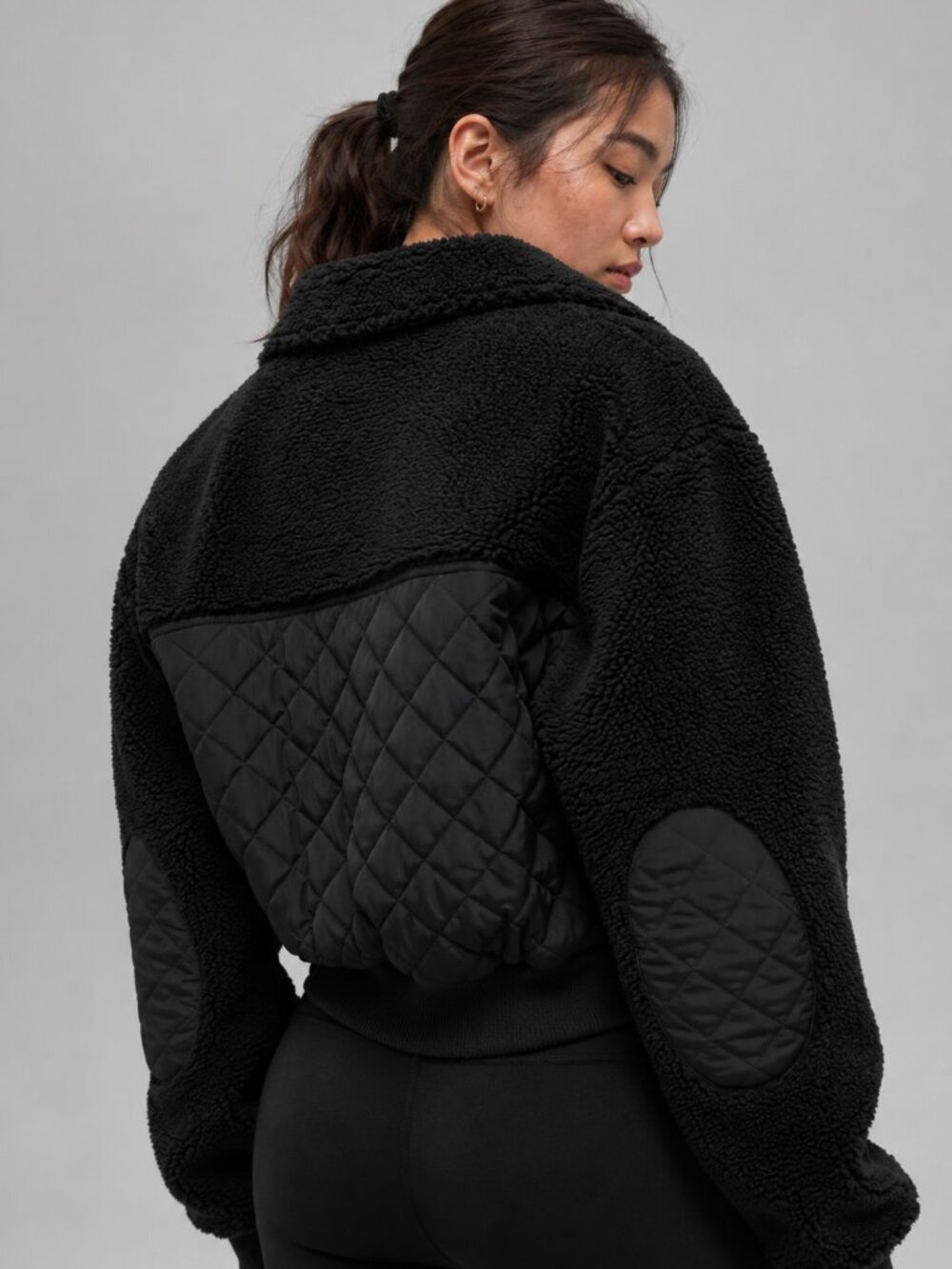 NWT Alo Yoga Sherpa Bomber Jacket Black Multiple Sizes 🖤✨ - Picture 3 of 10